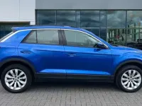 Used VW T-Roc SE 150 HP (110 kW) 2019 Blue SUV