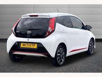 Used Toyota Aygo Trend 72 HP (52 kW) 2021 White Hatchback