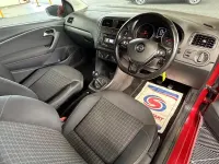Used VW Polo SE 90 HP (66 kW) 2015 Red Hatchback