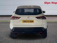 Used Nissan Qashqai Acenta Premium 140 HP (102 kW) 2023 White SUV