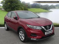 Used Nissan Qashqai Acenta Premium 115 HP (84 kW) 2019 Red SUV