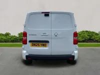 Used Vauxhall Vivaro 145 HP (106 kW) 2025 White MPV