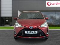 Used Toyota Yaris Hybrid 100 HP (73 kW) 2019 Red Hatchback