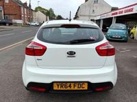 Used Kia Rio 107 HP (78 kW) 2014 White Hatchback