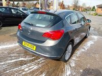 used Vauxhall Astra 1.4i 16V Excite 5dr