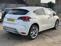 Begagnad Citroën DS4 2013 Vit Halvkombi