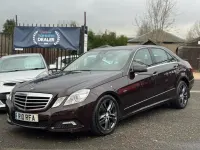 Begagnad Mercedes E220 Avantgarde 170 HK (125 kW) 2009 Vit Sedan
