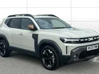 Used Dacia Duster Extreme 140 HP (102 kW) 2025 Cream Estate