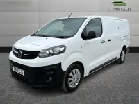 Used Vauxhall Vivaro S 100 HP (73 kW) 2021 White MPV