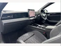 Used VW Passat R-line 147 HP (108 kW) 2025 Green Estate