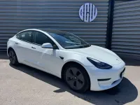 Used Tesla Model 3 Standard Range Plus 366 kW (498 HP) 2021 White Sedan