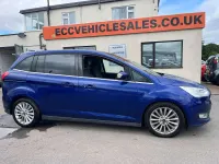 Used Ford Grand C-Max Titanium 120 HP (88 kW) 2015 Blue MPV