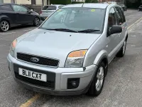 Używany Ford Fusion Zetec 2011 Srebrny Hatchback