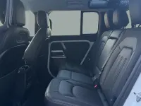 Używany Land Rover Defender SE Dynamic 249 KM (183 kW) 2025 SUV