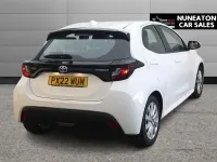 Used Toyota Yaris 91 HP (66 kW) 2022 White Hatchback