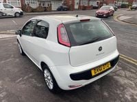 Used Fiat Punto Evo Life 69 HP (50 kW) 2011 White Hatchback