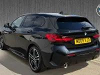 Usado BMW 118 M Sport 138 CV (101 kW) 2020 Negro Utilitario