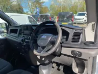 Usado Ford Transit 130 HP (95 kW) 2022 Branco Van