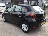 Używany Dacia Sandero Lauréate 2017 Czarny Hatchback