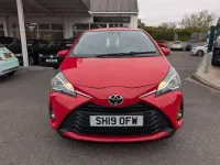 Used Toyota Yaris 107 HP (78 kW) 2019 Red Hatchback
