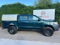 Usado Toyota HiLux 144 HP (105 kW) 2013 Verde Pickup