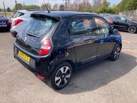 Used Renault Twingo Play 70 HP (51 kW) 2015 Black Hatchback