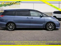 Begagnad Toyota Estima 170 HK (125 kW) 2013 Blå Minibuss