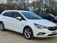 Used Vauxhall Astra SRi 125 HP (91 kW) 2016 White Estate