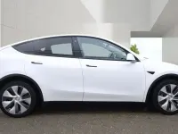 Used Tesla Model Y Long Range AWD 378 kW (514 HP) 2022 White SUV