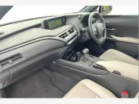 Used Lexus UX 250h 184 HP (135 kW) 2020 White SUV