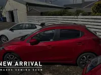 Usado Mazda 2 Inclusive 88 CV (64 kW) 2016 Rojo Utilitario