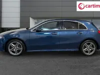 Begagnad Mercedes A250 AMG Line Premium Plus 2020 Blå Halvkombi