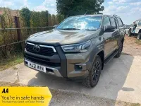 Used Toyota HiLux 204 HP (150 kW) 2021 Bronze Pickup