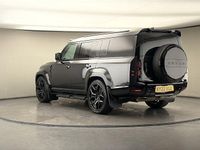 Used Land Rover Defender HSE 300 HP (220 kW) 2024 SUV