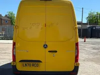 Used Mercedes Sprinter Progressive 143 HP (105 kW) 2020 Yellow Van