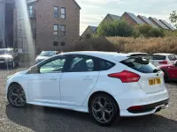 Used Ford Focus ST 185 HP (136 kW) 2016 White Hatchback