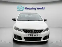 Used Peugeot 308 GT-line 130 HP (95 kW) 2019 White Hatchback