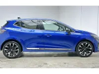 Used Renault Clio Techno 90 HP (66 kW) 2024 Blue Hatchback