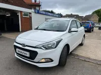 Used Hyundai i20 SE 100 HP (73 kW) 2017 White Hatchback