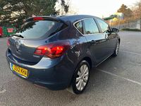 Used Vauxhall Astra 140 HP (102 kW) 2012 Blue Hatchback