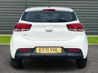 Used Kia Rio 84 HP (61 kW) 2021 White Hatchback