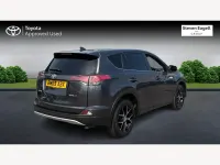 Usado Toyota RAV4 143 HP (105 kW) 2016 Cinzento SUV