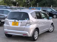 Used Honda Jazz Hybrid 99 HP (72 kW) 2013 Silver Hatchback