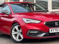 Begagnad Seat Leon FR 130 HK (95 kW) 2020 Röd Halvkombi