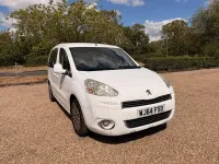 Used Peugeot TePee S 2014 White MPV