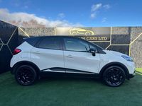 Used Renault Captur Dynamique 90 HP (66 kW) 2015 White SUV
