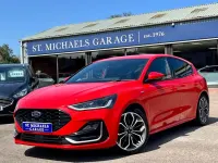Używany Ford Focus ST-Line 2023 Czerwony Hatchback