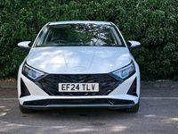 Used Hyundai i20 Advanced 101 HP (74 kW) 2024 Atlas white Hatchback