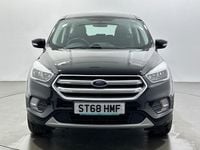 Usado Ford Kuga Zetec 120 HP (88 kW) 2018 Preto SUV