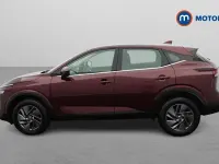 Used Nissan Qashqai Acenta Premium 158 HP (116 kW) 2022 Red SUV